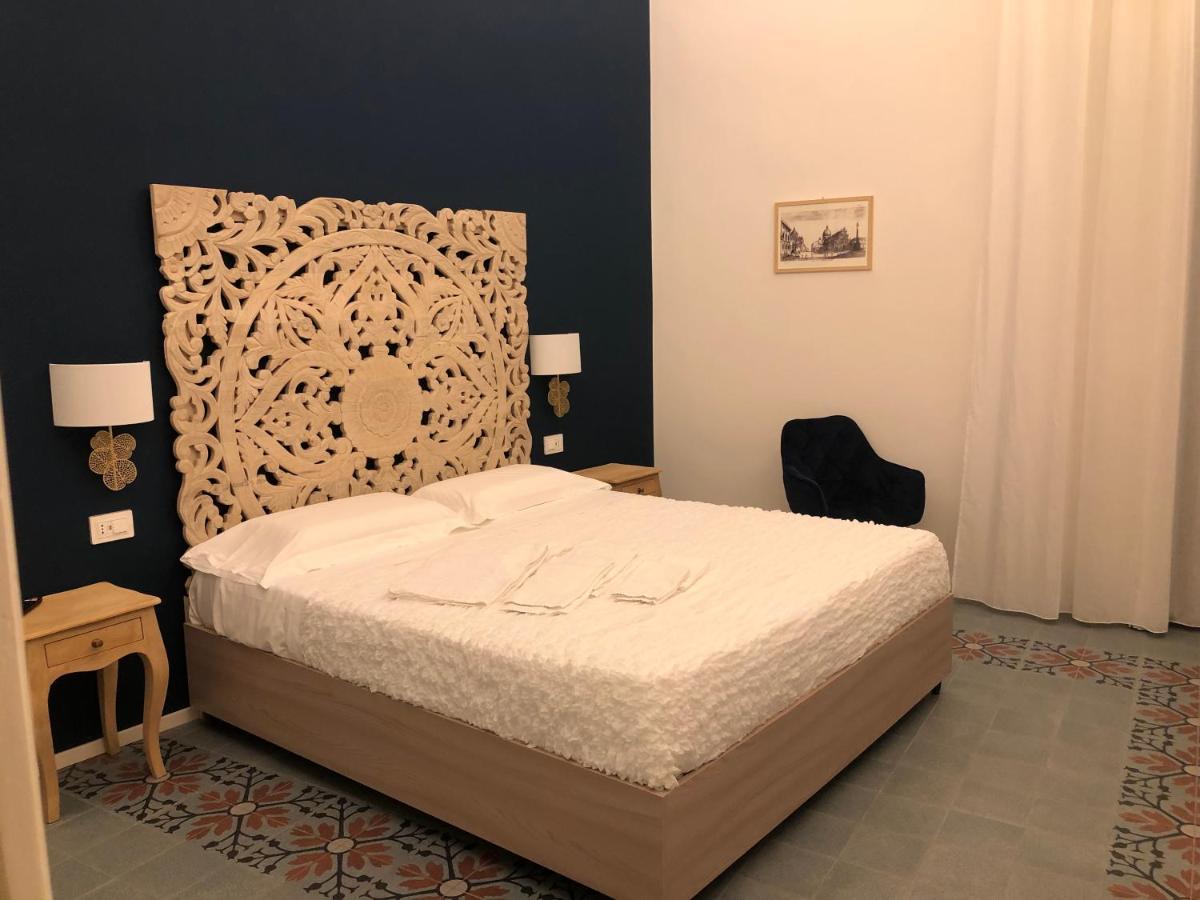 카타니아 Ursino'S Luxury B&B 외부 사진